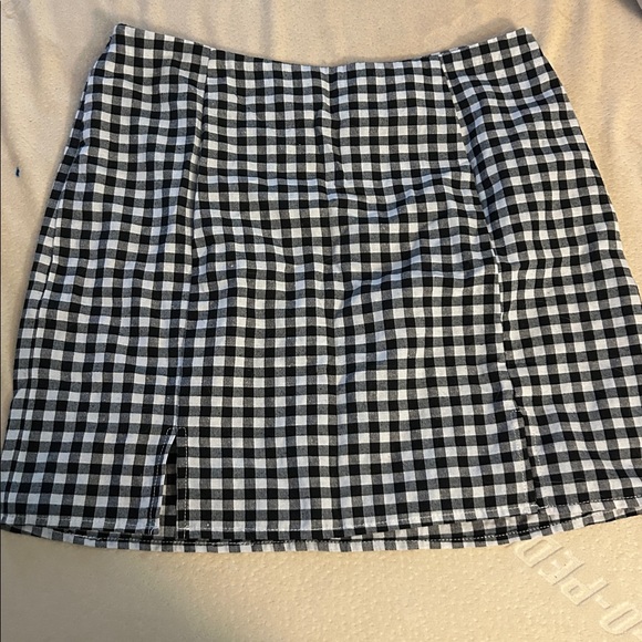 SHEIN Black and White Checkered Skirt - Picture 1 of 1